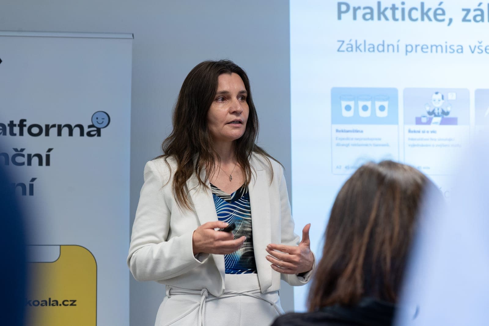 Prezentace výzkumu finančního vzdělávání před učiteli